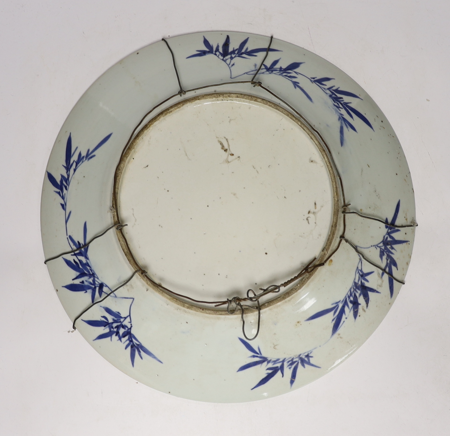 A 19th century Chinese blue and white ‘blackbirds’ dish, 41cm diameter
